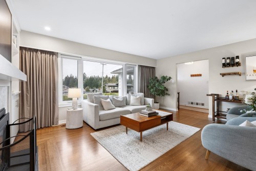 4384 Highland Boulevard, North Vancouver, BC 