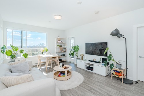 416-6438 Byrnepark Drive  Burnaby, BC V3N 0J1