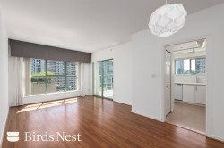 1204-909 Burrard Street Vancouver, BC V6Z 2N2