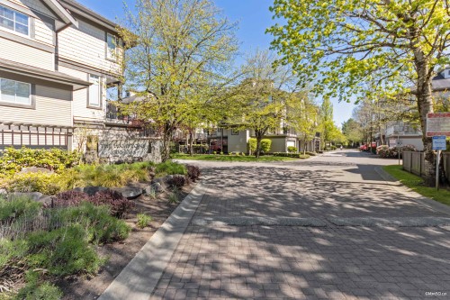 27-6300 Alder Street  Richmond, BC V6Y 4G5