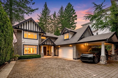 4081 Woodbury Avenue  North Vancouver, BC V7N 3N4