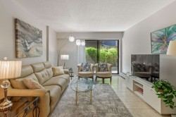 103-2040 Cornwall Avenue  Vancouver, BC V6J 1E1