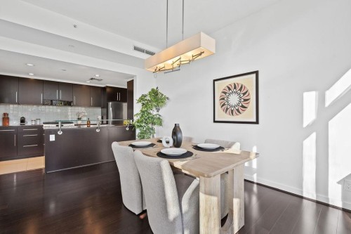 Th105-638 Beach Crescent, Vancouver, BC 