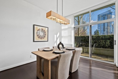 Th105-638 Beach Crescent, Vancouver, BC 