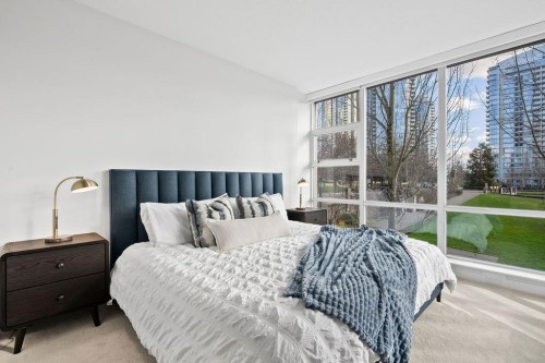 Th105-638 Beach Crescent, Vancouver, BC 