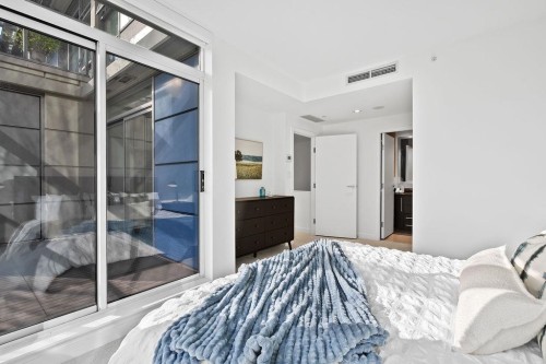 Th105-638 Beach Crescent, Vancouver, BC 