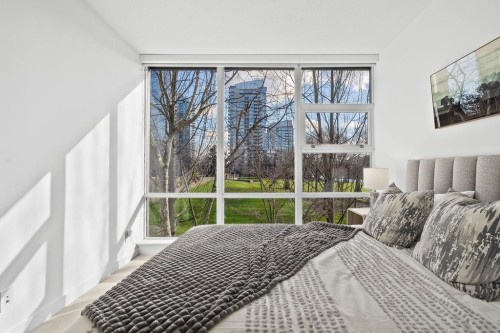 Th105-638 Beach Crescent, Vancouver, BC 