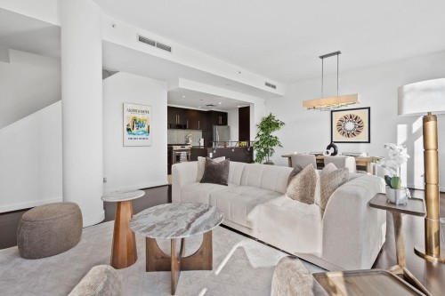 Th105-638 Beach Crescent, Vancouver, BC 