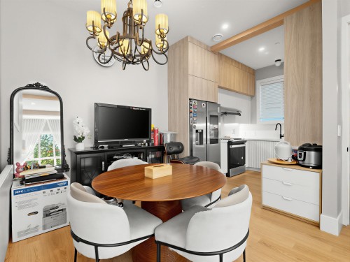 105 64Th Avenue E, Vancouver, BC 