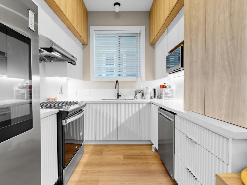 105 64Th Avenue E, Vancouver, BC 