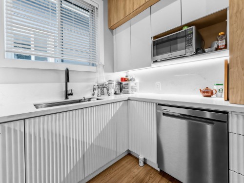 105 64Th Avenue E, Vancouver, BC 