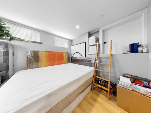 105 64Th Avenue E, Vancouver, BC 