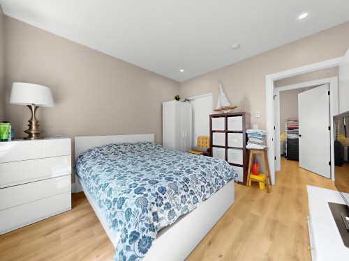 105 64Th Avenue E, Vancouver, BC 
