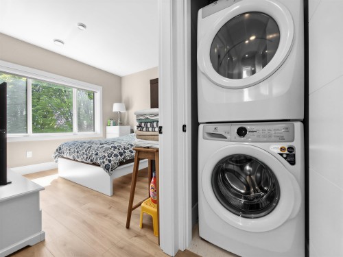 105 64Th Avenue E, Vancouver, BC 