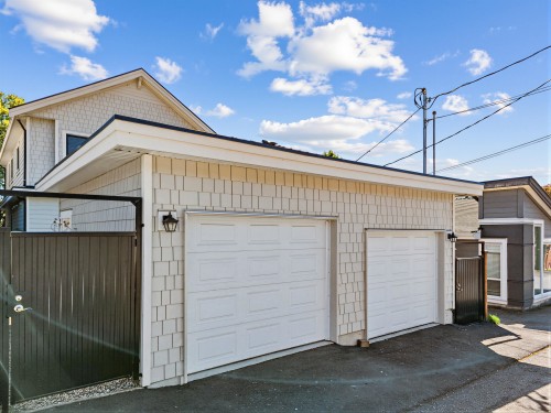 105 64Th Avenue E, Vancouver, BC 