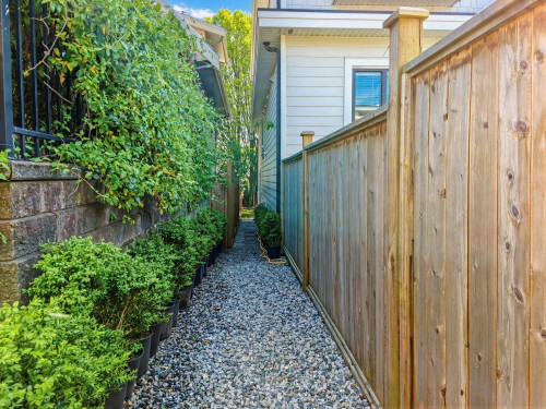 105 64Th Avenue E, Vancouver, BC 