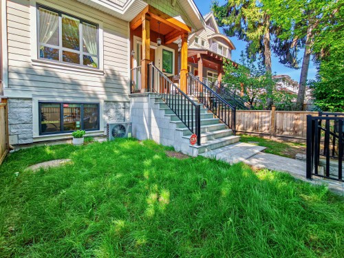 105 64Th Avenue E, Vancouver, BC 