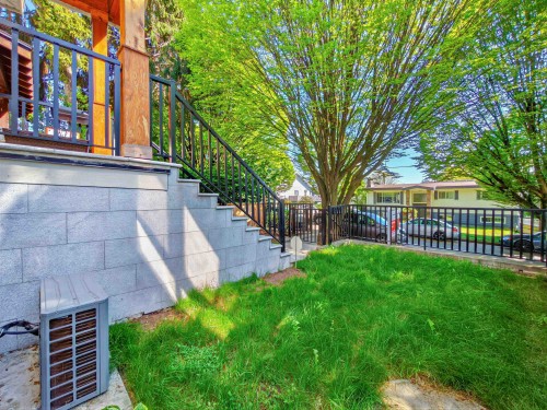 105 64Th Avenue E, Vancouver, BC 