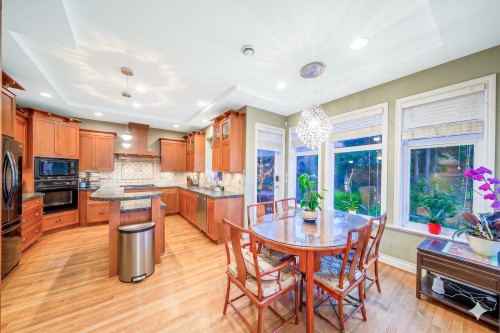 550 Keith Road, West Vancouver, BC 