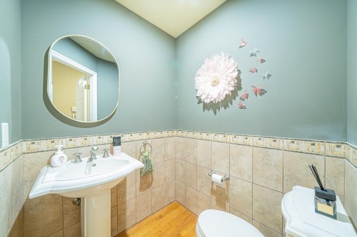 550 Keith Road, West Vancouver, BC 