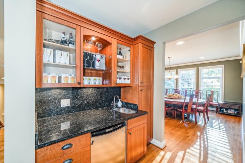 550 Keith Road, West Vancouver, BC 