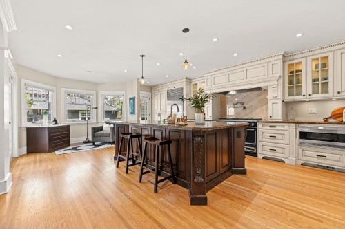 4177 15Th Avenue W, Vancouver, BC 