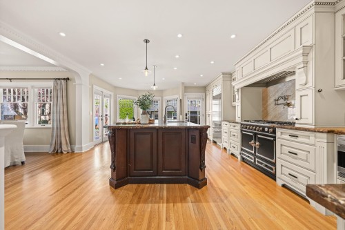 4177 15Th Avenue W, Vancouver, BC 
