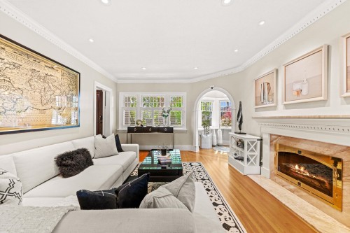 4177 15Th Avenue W, Vancouver, BC 