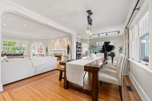 4177 15Th Avenue W, Vancouver, BC 