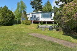 6217 Bligh Road  Sechelt, BC V7Z 0M1