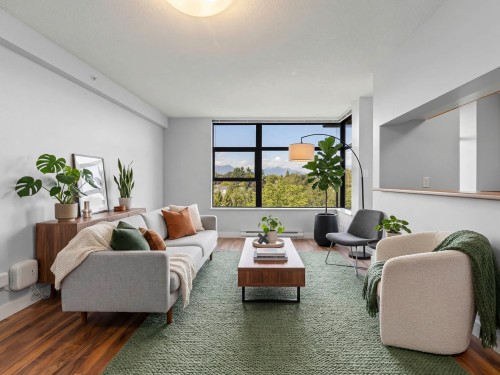 809-5380 Oben Street  Vancouver, BC V5R 6H7