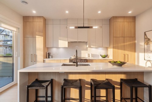 1937 Templeton Drive, Vancouver, BC 