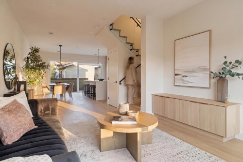 1937 Templeton Drive, Vancouver, BC 