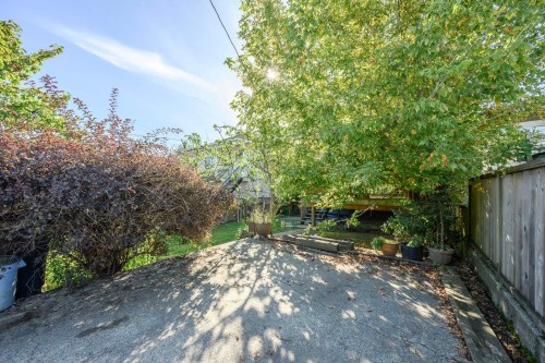 2633 Venables Street, Vancouver, BC 