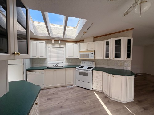 8-5575 Mason Road, Sechelt, BC 