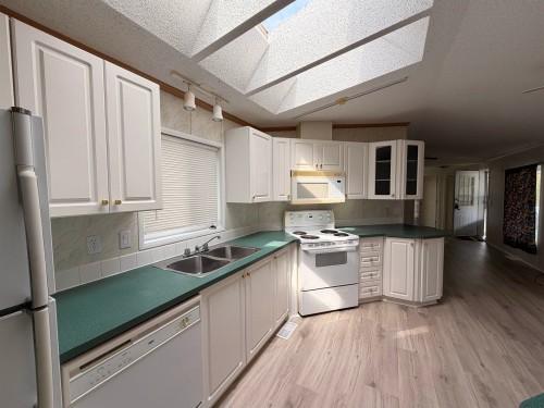 8-5575 Mason Road, Sechelt, BC 