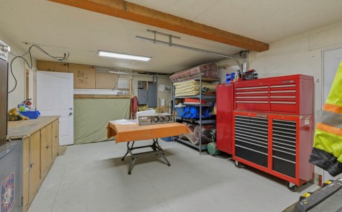 7498 Amber Road, Sechelt, BC 