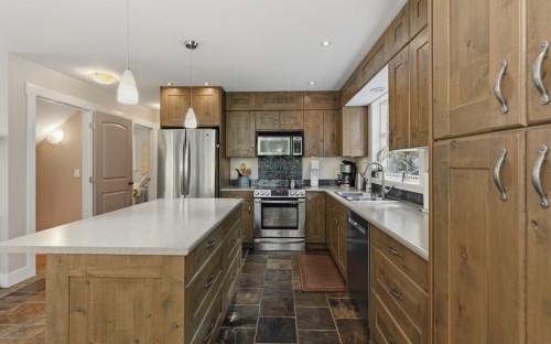 7498 Amber Road, Sechelt, BC 