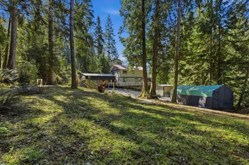 7498 Amber Road, Sechelt, BC 