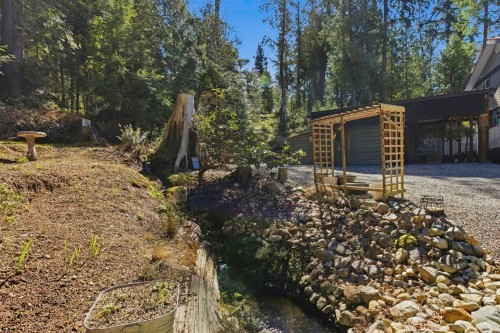 7498 Amber Road, Sechelt, BC 