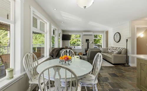 7498 Amber Road, Sechelt, BC 