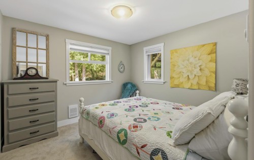 7498 Amber Road, Sechelt, BC 