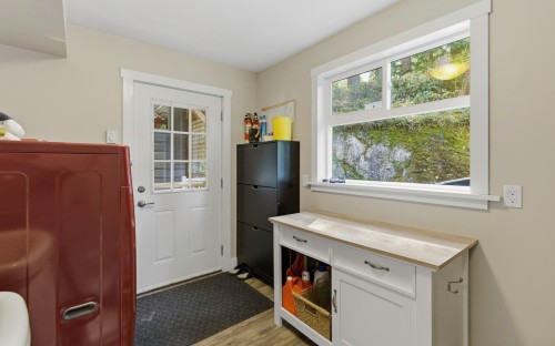 7498 Amber Road, Sechelt, BC 