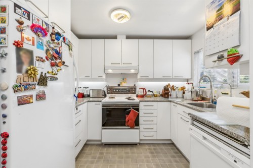 1222 Rosewood Crescent, North Vancouver, BC 