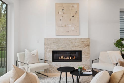 2238 5Th Avenue E, Vancouver, BC 