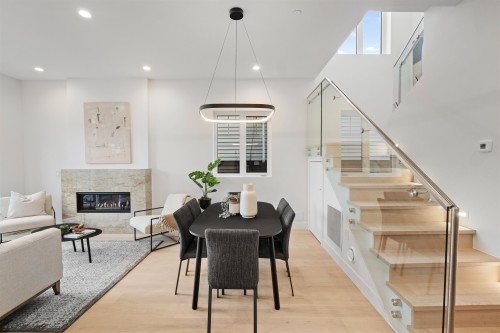2238 5Th Avenue E, Vancouver, BC 
