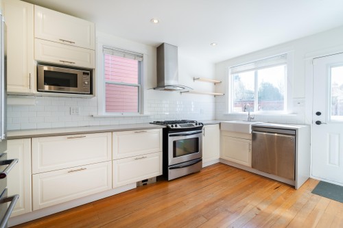 454 28Th Avenue E, Vancouver, BC 
