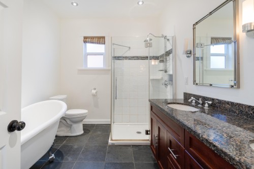 454 28Th Avenue E, Vancouver, BC 