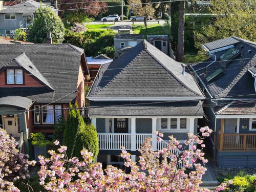454 28Th Avenue E, Vancouver, BC 