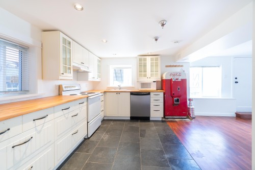 454 28Th Avenue E, Vancouver, BC 
